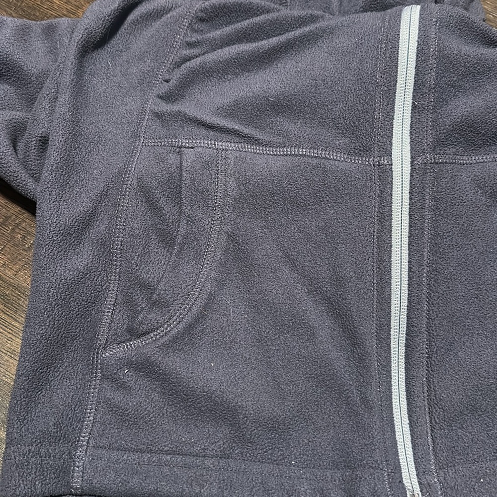 North Face fleece - Picture 3 of 3